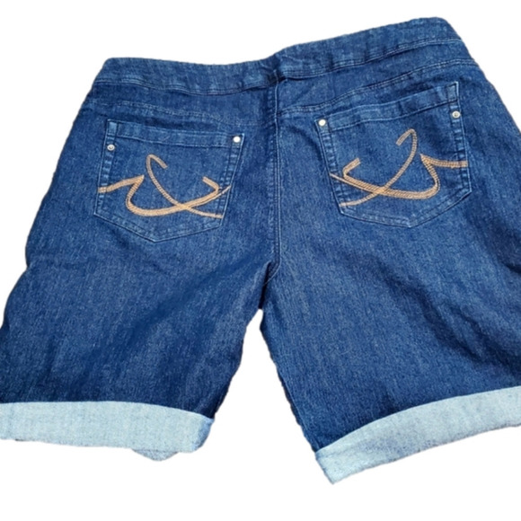 Reitmans - Dark Wash Denim Shorts - Sz 15 - Picture 2 of 6